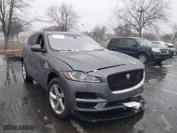 2018 Jaguar F-PACE 30t Premium with VIN SADCJ2GX0JA237967, listed as a IAAI auction lot 41512495 with 82,082 mi miles. Bid and sale history available at carsss.com. Image 1.