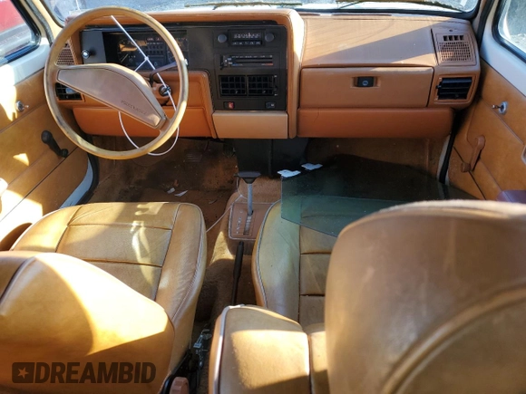 1982 Volkswagen Rabbit z VIN 1VWFB0172CV102467, wystawiony jako Copart lot #84652424 z przebiegiem 86 100 mil mil oraz Szkoda całkowita • Salvage title. Historia ofert i sprzedaży dostępna na DreamBid. Obrazek 8.
