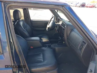 2001 Jeep Cherokee Sport with VIN 1J4FF58S21L612724, listed as a IAAI auction lot 41668763 with 122,464 mi miles and . Bid and sale history available at DreamBid. Image 5.
