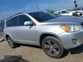 2010 Toyota RAV4 Sport с VIN JTMWF4DV4A5027891, выставлен на аукционе IAAI как лот 42493792 с пробегом 162 746 миль миль и . История ставок и продаж доступна на DreamBid. Изображение 13.
