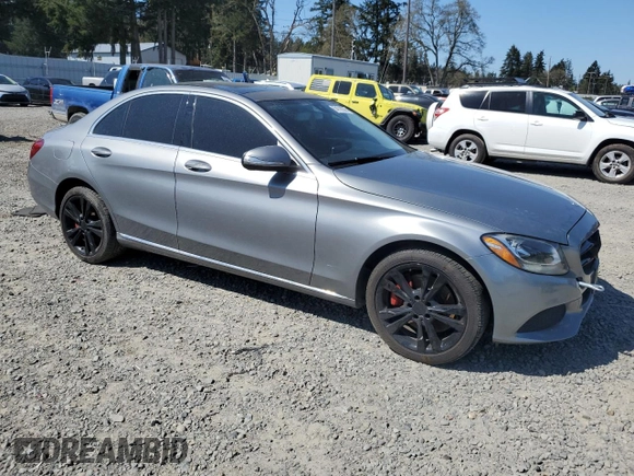 2015 Mercedes-Benz C 300 Luxury with VIN 55SWF4KB1FU022614, listed as a Copart auction lot 54110335 with 113,522 mi miles and Clean Title. Bid and sale history available at carsss.com. Image 4.