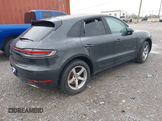 2019 Porsche Macan with VIN WP1AA2A56KLB05844, listed as a IAAI auction lot 41972183 with 44,411 mi miles and . Bid and sale history available at DreamBid. Image 4.