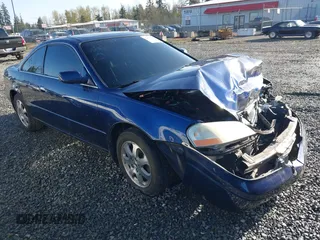 2002 Acura CL with VIN 19UYA42472A001930, listed as a IAAI auction lot 42008990 with 180,327 mi miles. Bid and sale history available at carsss.com. Image 1.
