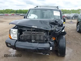 2008 Jeep Commander Limited z VIN 1J8HG58218C192517, wystawiony jako IAAI lot #42255166 z przebiegiem Nie podano mil oraz . Historia ofert i sprzedaży dostępna na DreamBid. Obrazek 12.