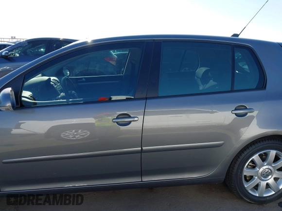 2008 Volkswagen Rabbit S with VIN WVWDB71K18W259965, listed as a IAAI auction lot 42560605 with 89,845 mi miles and . Bid and sale history available at DreamBid. Image 14.