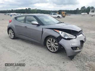 2013 Hyundai Veloster w/Red Int with VIN KMHTC6AD2DU132230, listed as a Copart auction lot 60237225 with 111,218 mi miles and Salvage title. Bid and sale history available at DreamBid. Image 4.