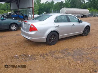 2011 Ford Fusion SE with VIN 3FAHP0HA2BR192476, listed as a IAAI auction lot 42088168 with 228,353 mi miles and . Bid and sale history available at DreamBid. Image 4.