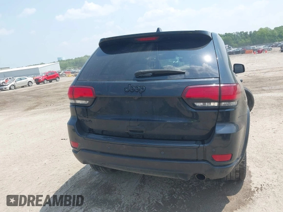 2017 Jeep Grand Cherokee Laredo with VIN 1C4RJFAGXHC818834, listed as a IAAI auction lot 42422744 with 154,287 mi miles and . Bid and sale history available at DreamBid. Image 16.