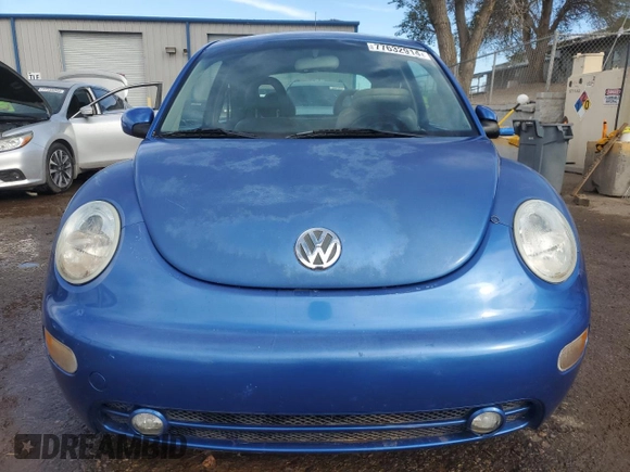 2001 Volkswagen Beetle GLS с VIN 3VWCB21C41M454761, выставлен на аукционе Copart как лот 77632914 с пробегом Не указан миль и Списание • Salvage title. История ставок и продаж доступна на DreamBid. Изображение 5.