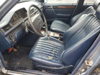 1990 Mercedes-Benz 300 with VIN WDBEB28D9LB167760, listed as a Copart auction lot 50052815 with 310,217 mi miles and Clean Title. Bid and sale history available at DreamBid. Image 7.
