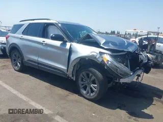 2022 Ford Explorer XLT z VIN 1FMSK7DH3NGB53736, wystawiony jako IAAI lot #42417356 z przebiegiem 31 446 mil mil oraz . Historia ofert i sprzedaży dostępna na DreamBid. Obrazek 1.