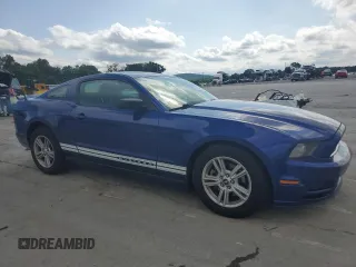 2013 Ford Mustang V6 z VIN 1ZVBP8AM2D5244453, wystawiony jako Copart lot #61857985 z przebiegiem 147 452 mil mil oraz Szkoda całkowita • Salvage title. Historia ofert i sprzedaży dostępna na DreamBid. Obrazek 4.