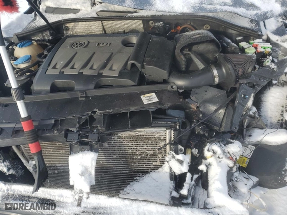 2013 Volkswagen Passat TDI SE w/Sunroof with VIN 1VWBN7A37DC113554, listed as a Copart auction lot 45937395 with 0 mi miles and Non Repairable. Bid and sale history available at carsss.com. Image 13.