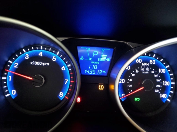 2013 Hyundai Tucson GLS with VIN KM8JU3AC9DU656873, listed as a Copart auction lot 43783415 with 143,513 mi miles and Salvage Title. Bid and sale history available at carsss.com. Image 9.