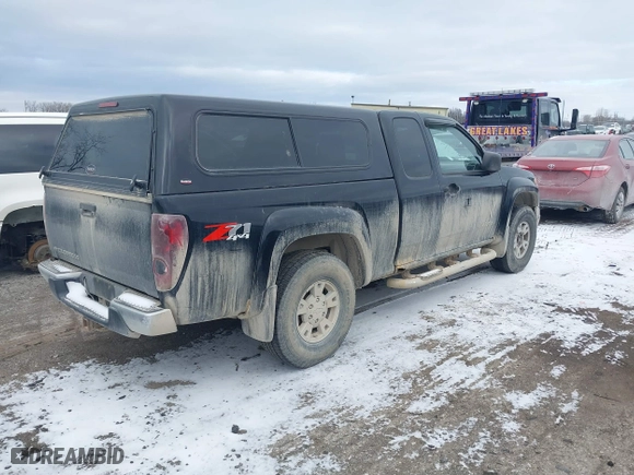 2005 Chevrolet Colorado LS Z71 with VIN 1GCDT196258204264, listed as a IAAI auction lot 41080277 with 138,761 mi miles. Bid and sale history available at carsss.com. Image 4.
