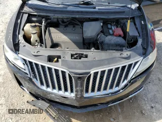 2012 Lincoln MKX z VIN 2LMDJ8JKXCBL19759, wystawiony jako Copart lot #58510945 z przebiegiem 168 027 mil mil oraz Szkoda całkowita • Salvage title. Historia ofert i sprzedaży dostępna na DreamBid. Obrazek 12.