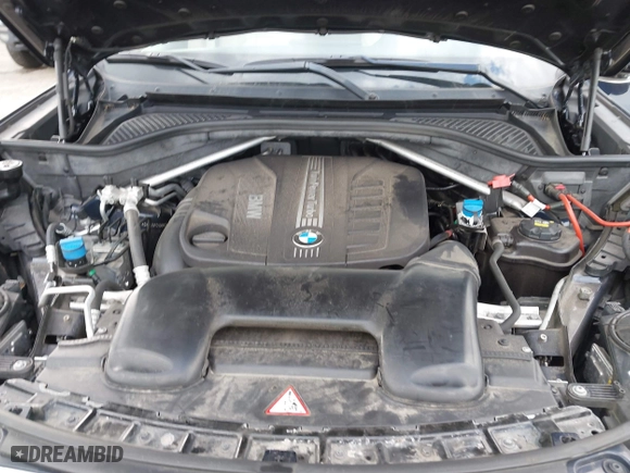 2015 BMW X5 xDrive35d with VIN 5UXKS4C55F0J98874, listed as a IAAI auction lot 42030583 with 151,079 mi miles. Bid and sale history available at carsss.com. Image 10.