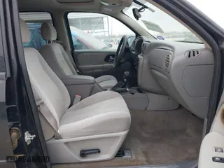 2007 Chevrolet TrailBlazer LT with VIN 1GNDT13S672236816, listed as a IAAI auction lot 41405596 with 147,591 mi miles. Bid and sale history available at carsss.com. Image 5.