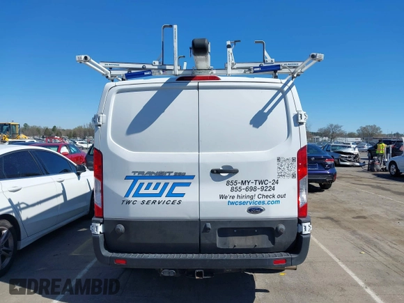 2020 Ford Transit Cargo z VIN 1FTBR1Y84LKB79621, wystawiony jako IAAI lot #41802213 z przebiegiem 89 167 mil mil oraz . Historia ofert i sprzedaży dostępna na DreamBid. Obrazek 16.