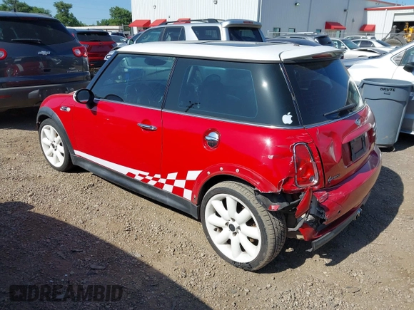 2005 MINI Hardtop S with VIN WMWRE33415TD92159, listed as a IAAI auction lot 42006711 with 110,935 mi miles and . Bid and sale history available at DreamBid. Image 3.