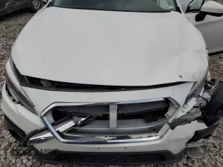 2019 Subaru Outback Premium with VIN 4S4BSAFC0K3305666, listed as a Copart auction lot 86505324 with 83,572 mi miles and Salvage title. Bid and sale history available at DreamBid. Image 11.