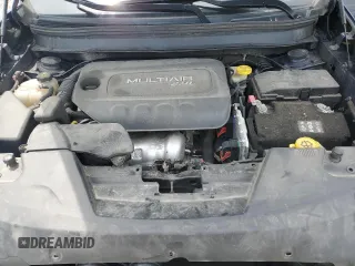 2016 Jeep Cherokee Altitude z VIN 1C4PJMCB8GW123004, wystawiony jako Copart lot #61931895 z przebiegiem 149 943 mil mil oraz Szkoda całkowita • Salvage title. Historia ofert i sprzedaży dostępna na DreamBid. Obrazek 12.