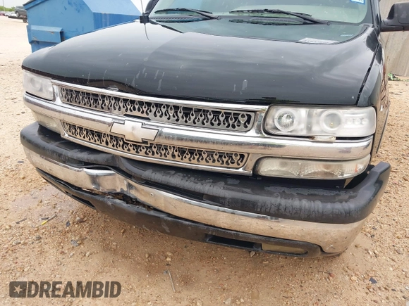 2002 Chevrolet Tahoe LT with VIN 1GNEC13Z72R176028, listed as a IAAI auction lot 41897050 with 216,553 mi miles. Bid and sale history available at carsss.com. Image 6.