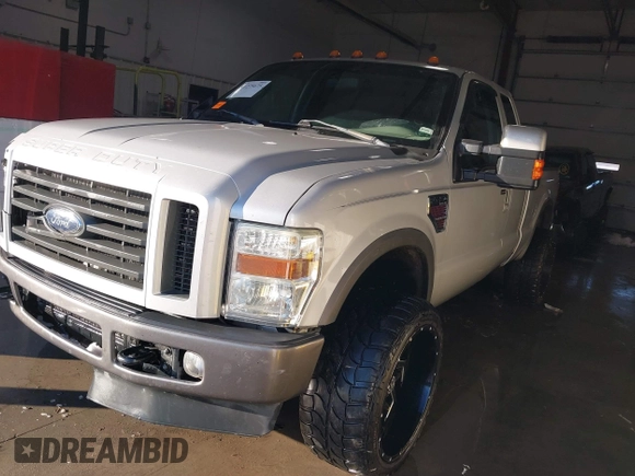 2008 Ford Super Duty F-250 SRW XL with VIN 1FTSX21R48ED49660, listed as a IAAI auction lot 41275675 with 193,731 mi miles. Bid and sale history available at carsss.com. Image 18.