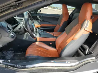 2019 BMW i8 z VIN WBY2Z6C58KVG97739, wystawiony jako Copart lot #60137614 z przebiegiem 3130 mil mil oraz Szkody całkowita. Historia ofert i sprzedaży dostępna na DreamBid. Obrazek 7.