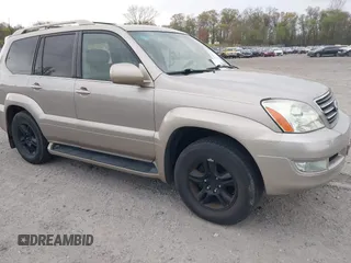2003 Lexus GX 470 with VIN JTJBT20X230003105, listed as a IAAI auction lot 42063855 with 204,004 mi miles. Bid and sale history available at carsss.com. Image 1.