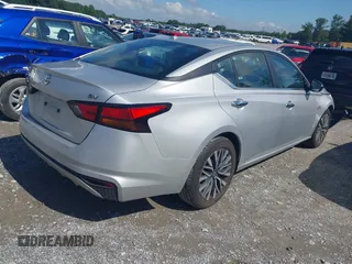 2024 Nissan Altima SV with VIN 1N4BL4DV4RN353196, listed as a IAAI auction lot 42643904 with 37,424 mi miles and . Bid and sale history available at DreamBid. Image 4.
