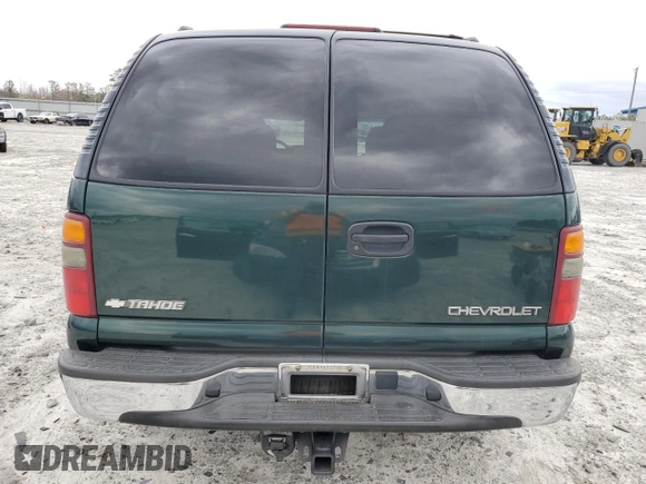 2003 Chevrolet Tahoe LS with VIN 1GNEC13V83J269864, listed as a Copart auction lot 47863305 with 324,115 mi miles and Clean Title. Bid and sale history available at carsss.com. Image 6.