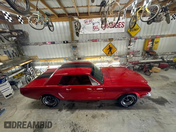1965 Ford Mustang z VIN 5F07T604850, wystawiony jako Copart lot #41911735 z przebiegiem 47 461 mil mil oraz Czysty tytuł • Clean title. Historia ofert i sprzedaży dostępna na DreamBid. Obrazek 9.