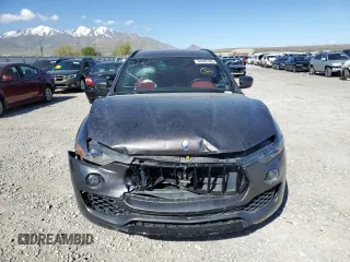 2017 Maserati Levante with VIN ZN661XUS3HX217488, listed as a Copart auction lot 54862585 with 66,801 mi miles and Clean Title. Bid and sale history available at carsss.com. Image 5.