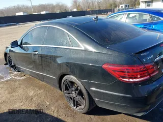 2014 Mercedes-Benz E-Class E 350 with VIN WDDKJ8JB0EF292019, listed as a IAAI auction lot 41331510 with 64,464 mi miles. Bid and sale history available at carsss.com. Image 3.