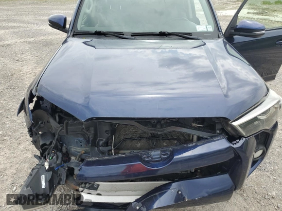 2018 Toyota 4Runner SR5 z VIN JTEBU5JR6J5508190, wystawiony jako Copart lot #55015315 z przebiegiem Nie podano mil oraz Szkoda całkowita • Salvage title. Historia ofert i sprzedaży dostępna na DreamBid. Obrazek 12.