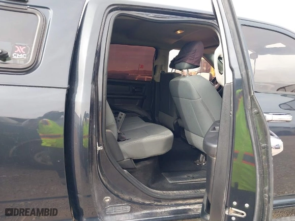 2014 Ram 2500 Tradesman with VIN 3C6TR5CT8EG267161, listed as a IAAI auction lot 41874971 with 264,760 mi miles. Bid and sale history available at carsss.com. Image 8.