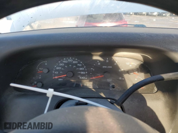 2002 Ford F-250 XL с VIN 1FTNF21L92EA29480, выставлен на аукционе Copart как лот 43994685 с пробегом Не указан миль и Чистый • Clean title. История ставок и продаж доступна на DreamBid. Изображение 9.