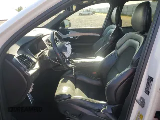 2017 Volvo XC90 R-Design with VIN YV4A22PM4H1173929, listed as a Copart auction lot 54051945 with 82,639 mi miles and Salvage title. Bid and sale history available at DreamBid. Image 7.