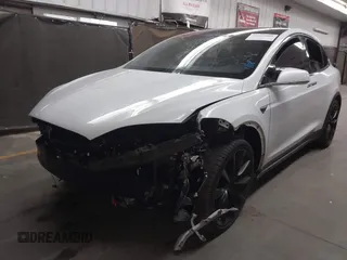 2020 Tesla Model X Long Range with VIN 5YJXCDE22LF305223, listed as a IAAI auction lot 41989862 with 48,309 mi miles. Bid and sale history available at carsss.com. Image 17.