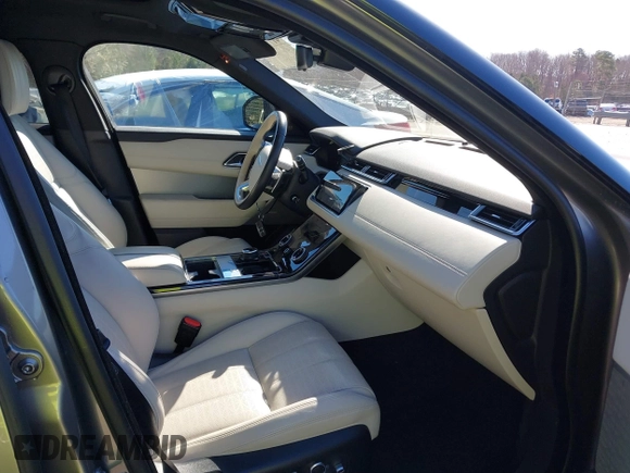 2018 Land Rover Range Rover Velar R-Dynamic HSE with VIN SALYM2RV4JA749910, listed as a IAAI auction lot 41796691 with 61,125 mi miles and . Bid and sale history available at DreamBid. Image 5.