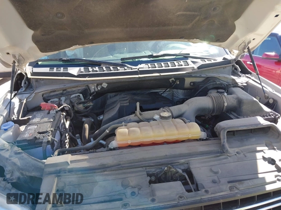 2018 Ford F-150 XL with VIN 1FTEW1EP5JKC51067, listed as a IAAI auction lot 41769747 with 1 mi miles. Bid and sale history available at carsss.com. Image 10.