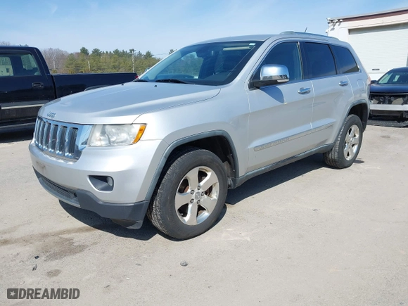 2011 Jeep Grand Cherokee Limited with VIN 1J4RR5GG8BC556064, listed as a IAAI auction lot 42014688 with 151,706 mi miles. Bid and sale history available at carsss.com. Image 17.