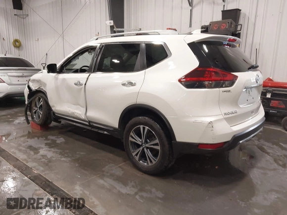 2018 Nissan Rogue SV z VIN 5N1AT2MV4JC809851, wystawiony jako IAAI lot #42018363 z przebiegiem 67 917 mil mil oraz . Historia ofert i sprzedaży dostępna na DreamBid. Obrazek 3.