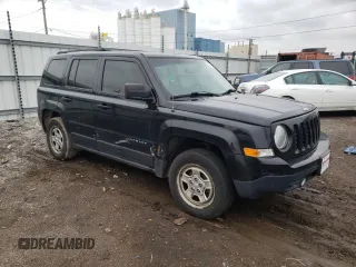 2016 Jeep Patriot Sport with VIN 1C4NJRBB0GD668714, listed as a Copart auction lot 82172443 with 194,940 mi miles and Clean Title. Bid and sale history available at carsss.com. Image 4.
