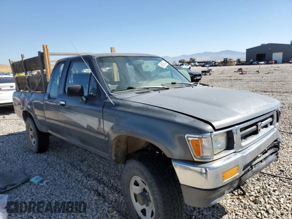 1992 Toyota Pickup DLX z VIN JT4VN13D5N5098643, wystawiony jako Copart lot #68855044 z przebiegiem 211 275 mil mil oraz Szkoda całkowita • Salvage title. Historia ofert i sprzedaży dostępna na DreamBid. Obrazek 4.