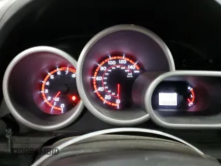 2009 Pontiac Vibe w/1SB with VIN 5Y2SL67099Z469461, listed as a Copart auction lot 70325664 with 130,599 mi miles and Salvage Title. Bid and sale history available at carsss.com. Image 9.