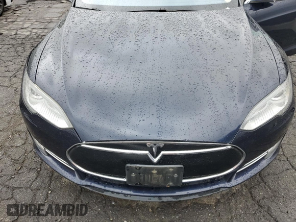 2013 Tesla Model S with VIN 5YJSA1CG1DFP04767, listed as a Copart auction lot 53278675 with 145,852 mi miles and Clean Title. Bid and sale history available at carsss.com. Image 11.