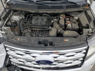 2018 Ford Explorer XLT z VIN 1FM5K7D81JGC86955, wystawiony jako Copart lot #53206335 z przebiegiem 152 437 mil mil oraz Szkoda całkowita • Salvage title. Historia ofert i sprzedaży dostępna na DreamBid. Obrazek 13.