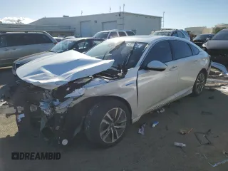 2019 Honda Accord EX z VIN 1HGCV3F43KA017609, wystawiony jako Copart lot #43876715 z przebiegiem Nie podano mil oraz Szkoda całkowita • Salvage title. Historia ofert i sprzedaży dostępna na DreamBid. Obrazek 1.
